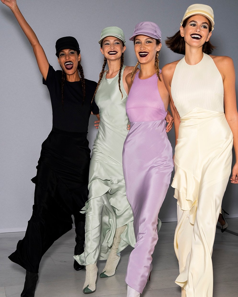 Dik başlı şapkalar geri dönüyor