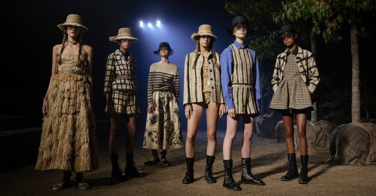 Moda gerçeklerle yüzleşiyor