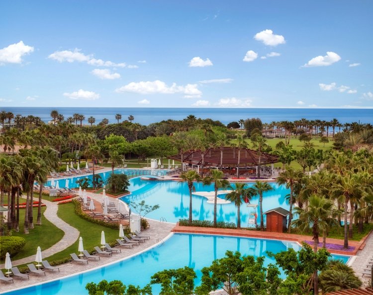 Barut Hotels kapılarını açıyor