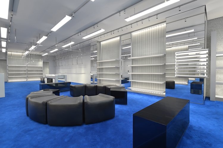 Balenciaga, Türkiye'deki ilk mağazasını açtı