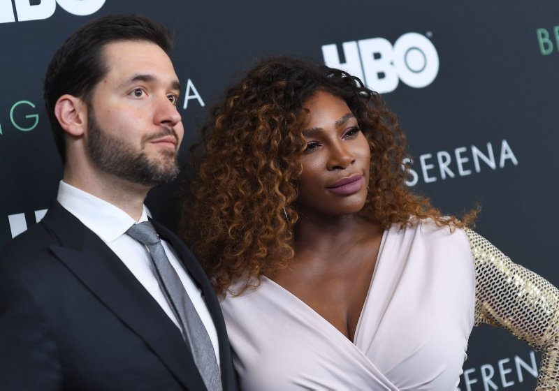 Reddit’in kurucusu Alexis Ohanian görevinden istifa etti