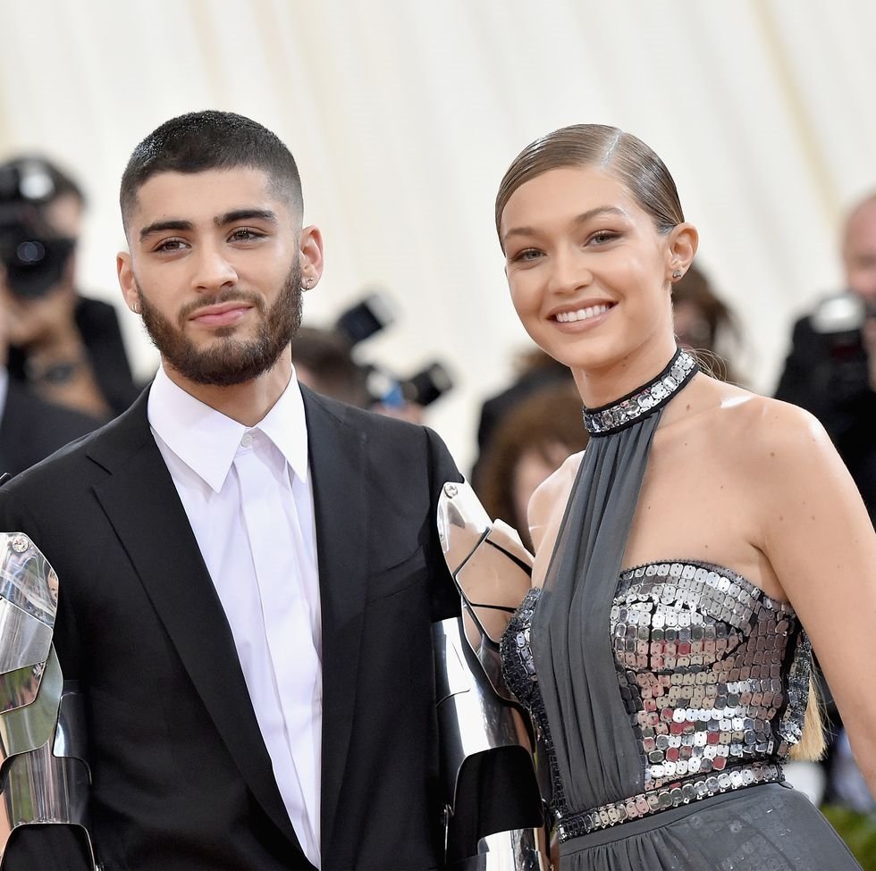 Gigi Hadid ve Zayn Malik Bebeklerini Kucakladı