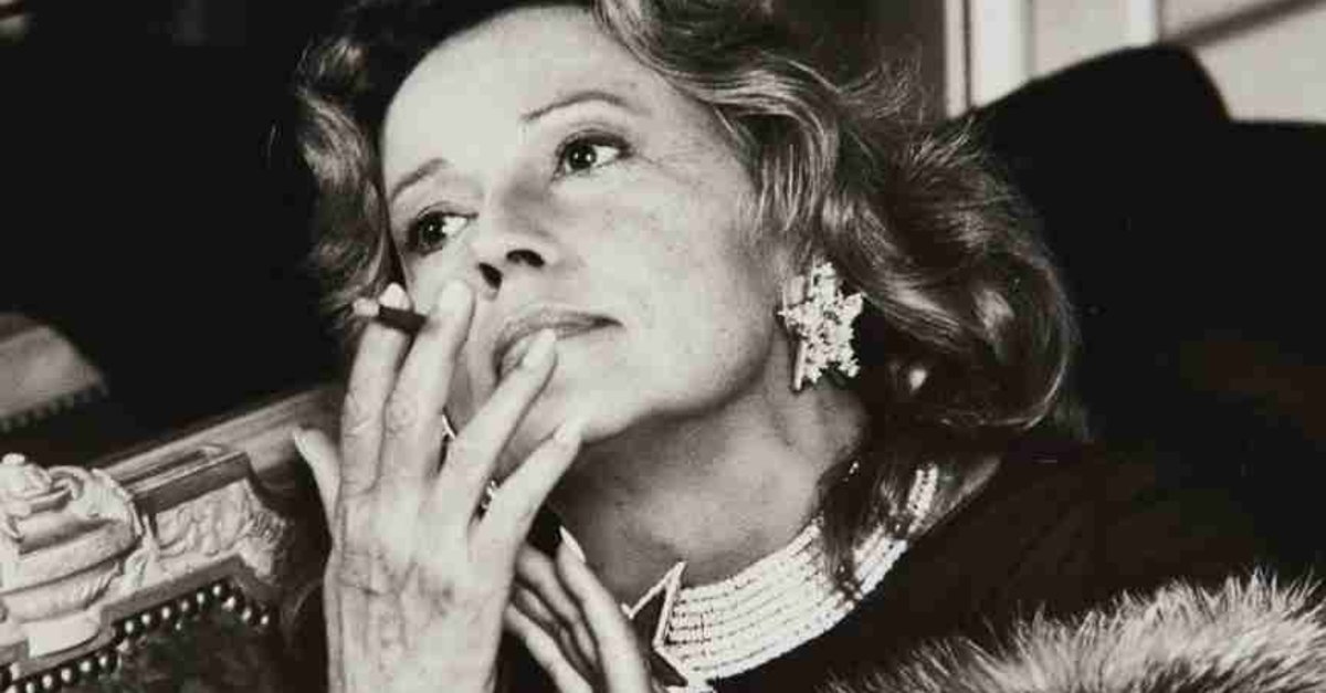 JEANNE MOREAU MÜZAYEDE İLE ANILIYOR