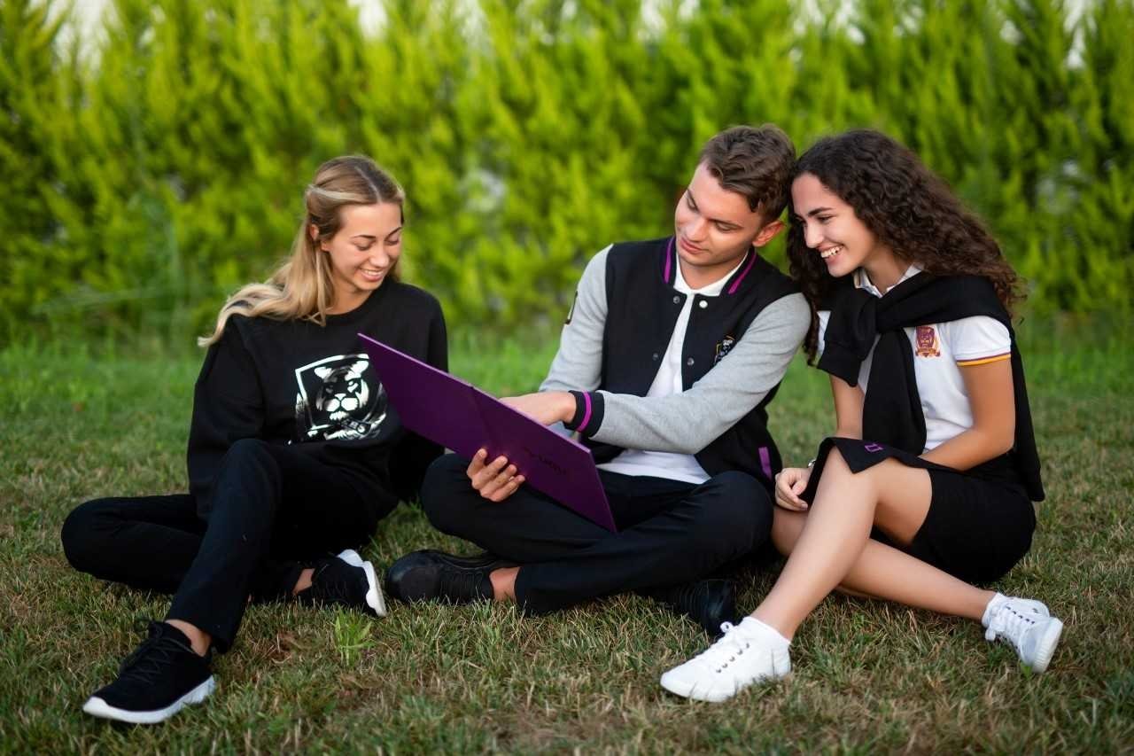 Okulu sevdiren kıyafete ödül