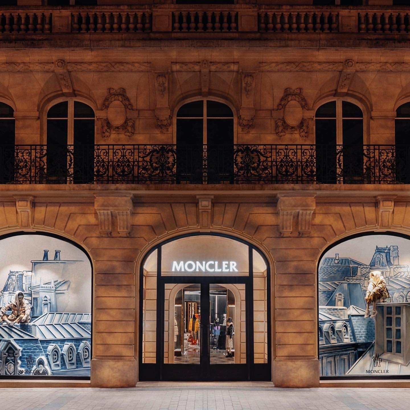 Moncler, Stone Island'ın satın aldı