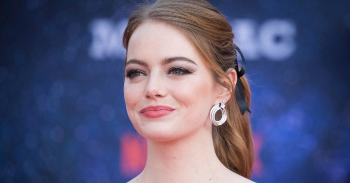 Emma Stone Anne Oldu 