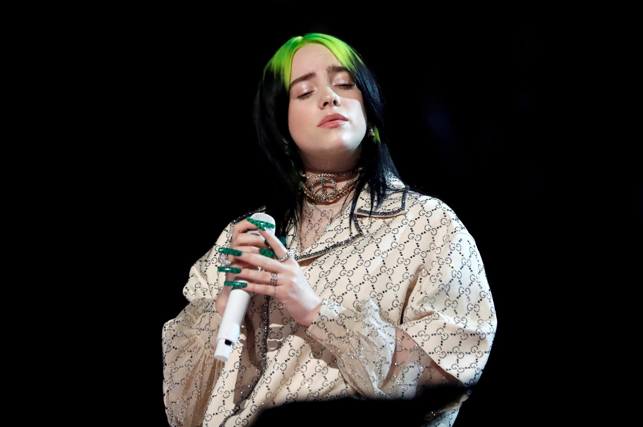 Billie Eilish Özür Diledi