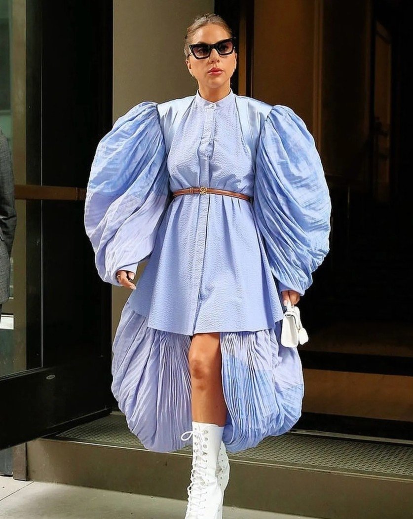 Lady Gaga Hala Şaşırtabilir