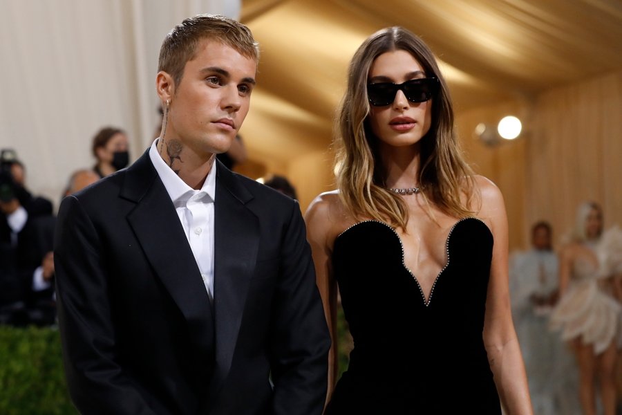Justin Bieber, Hailey Bieber'a Kötü Mü Davranıyor?