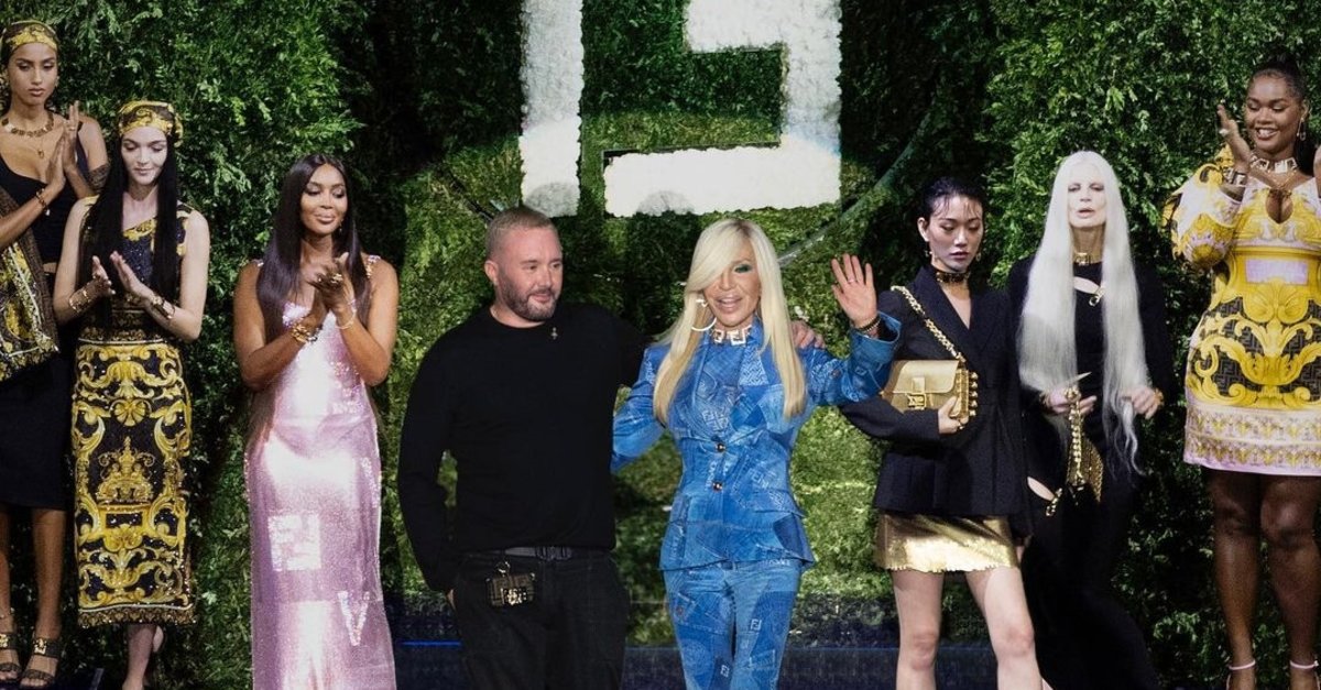 Moda Devlerinin Tarihi Buluşması: Versace x Fendi