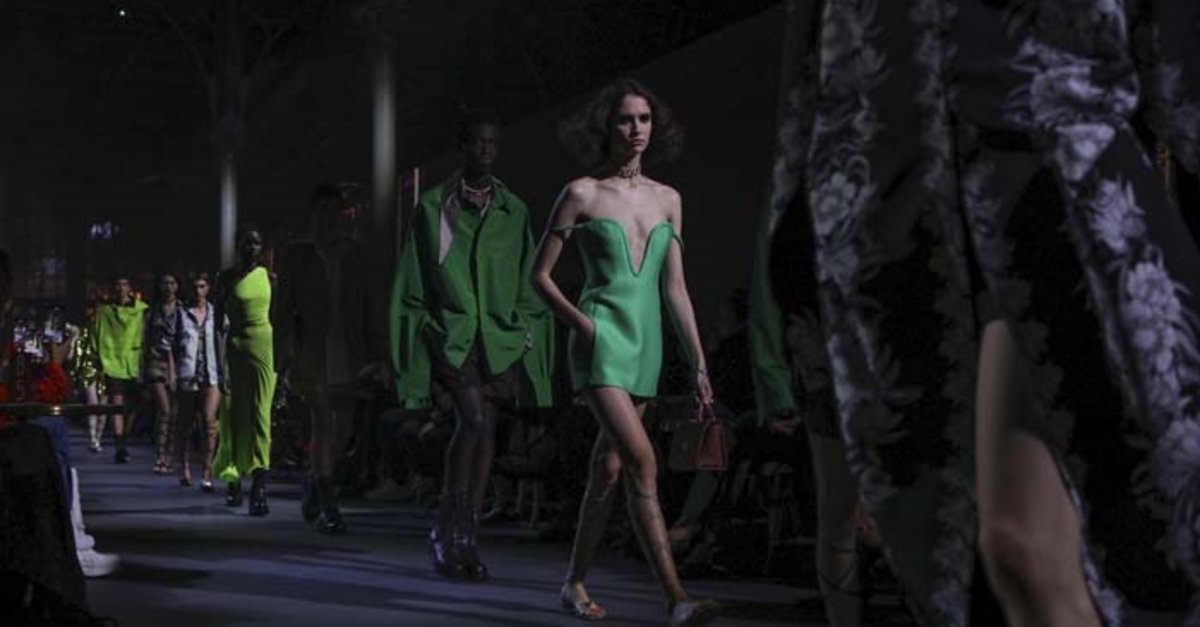 Valentino İlkbahar/Yaz 2022 ile Randevu