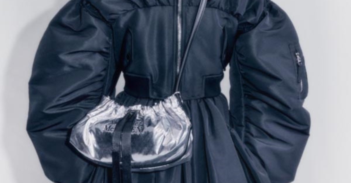 Alexander Mcqueen’in yeni çantası: Bundle Bag 