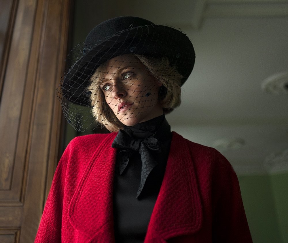 Chanel, Kristen Stewart'lı Spencer'a Sponsor Oldu