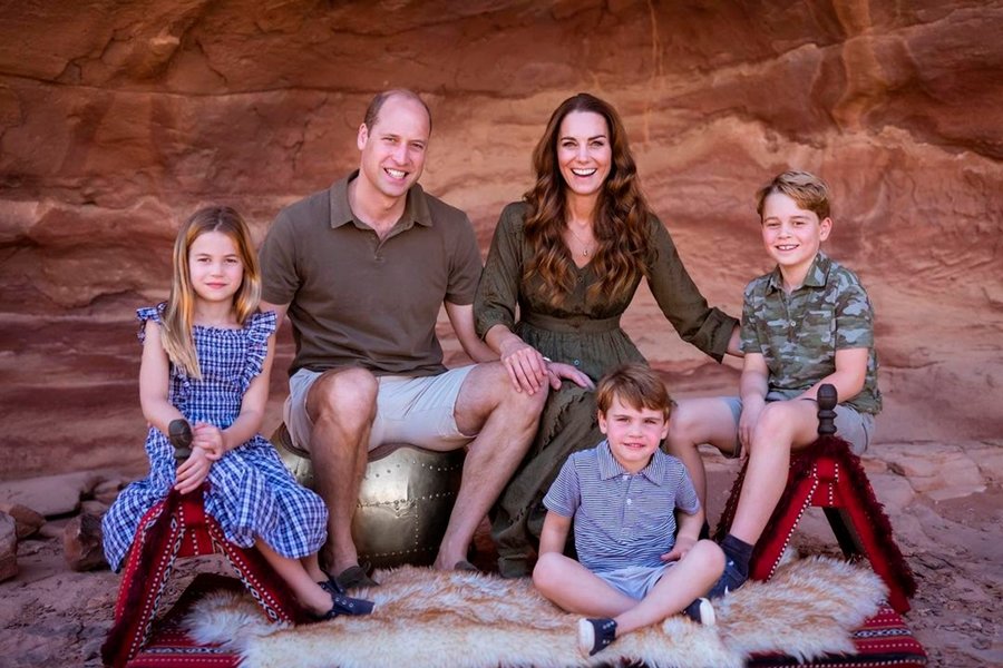 Prens William ile Kate Middleton Noel Kartlarını Paylaştı