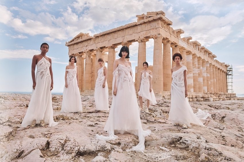 Akropolis'in Kalbinde Bir Çağdaş Destan:  Dior Cruise 2022