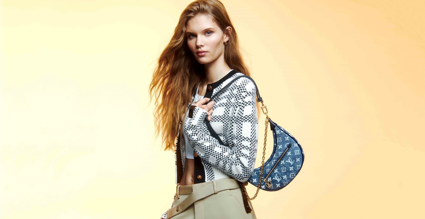 LV Monogram Jakarlı Denim Koleksiyonu