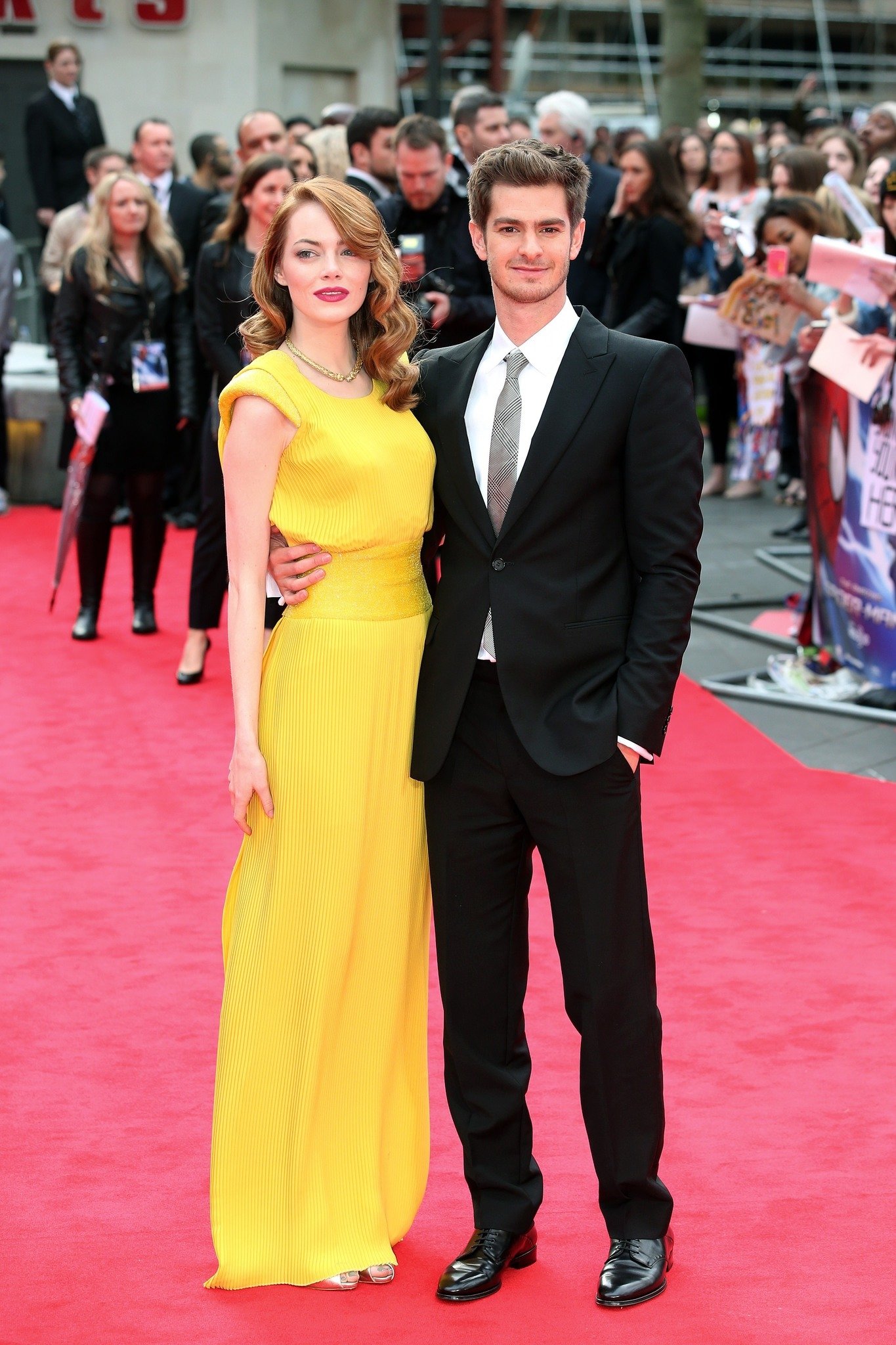 Emma Stone Andrew Garfield'ı Mesaj Yağmuruna Tuttu