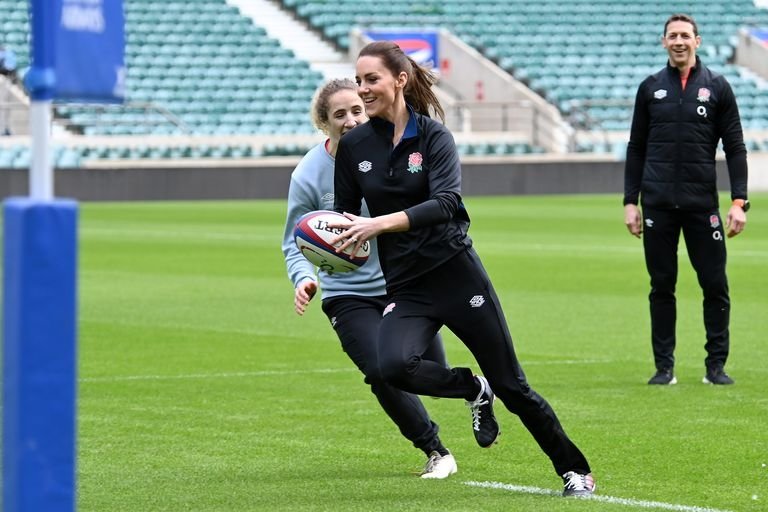 Düşes Kate Rugby'yi Kraliyet Görevleri Listesine Ekledi