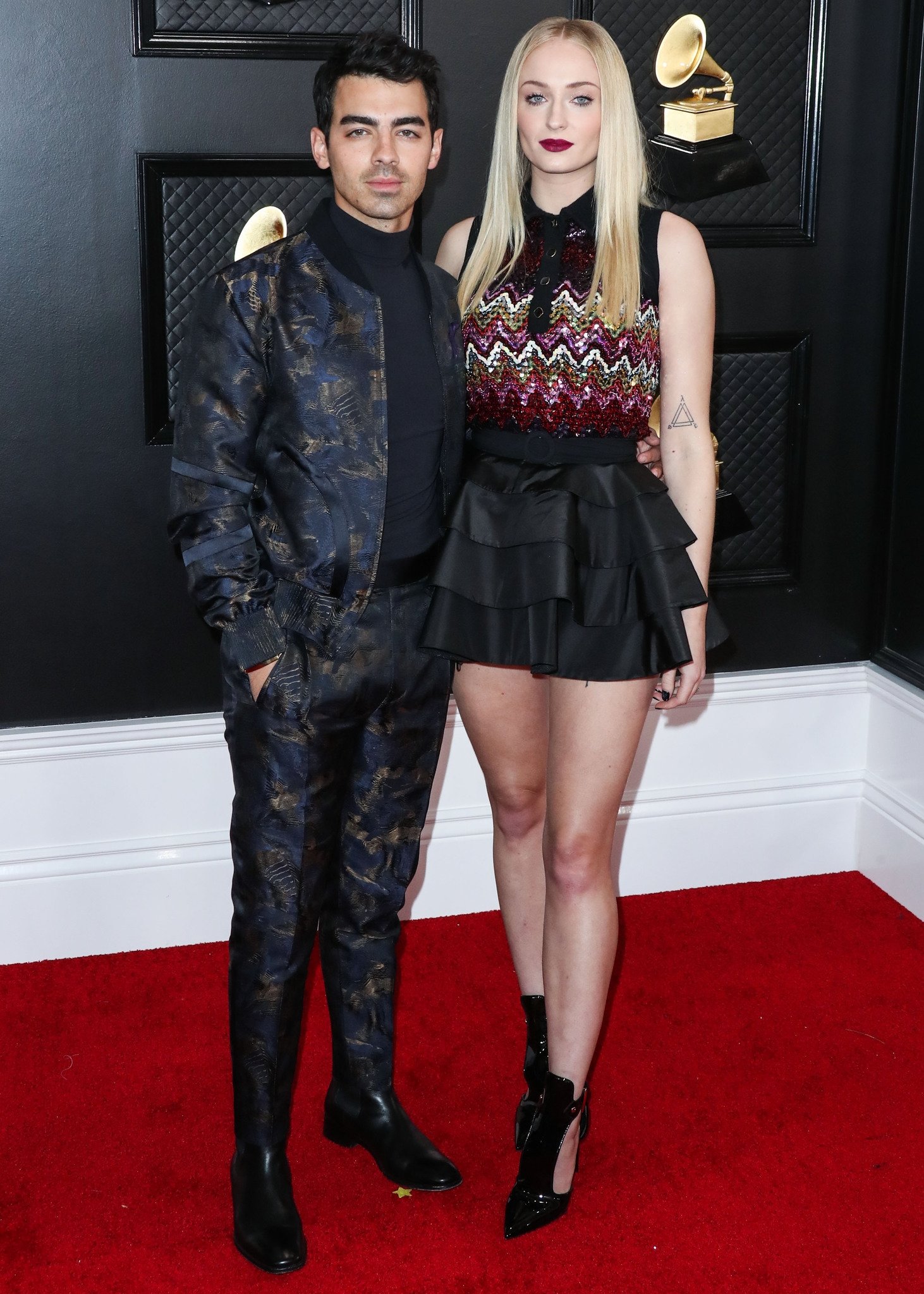 Joe Jonas ve Sophie Turner'ın 70'lerden İlham Alan Evi