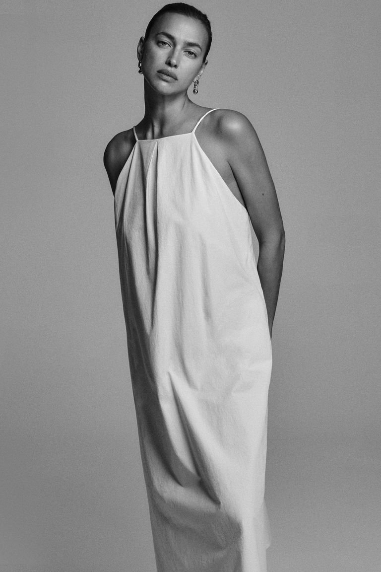 Anine Bing, Irina Shayk İş Birliğiyle 10. Yıl Dönümünü Kutluyor