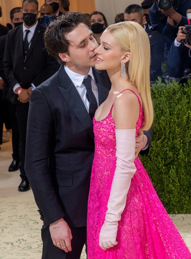 Brooklyn Beckham ve Nicola Peltz Evlendi