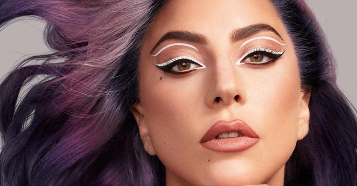 Beyaz Eyeliner Trendi Zirvede