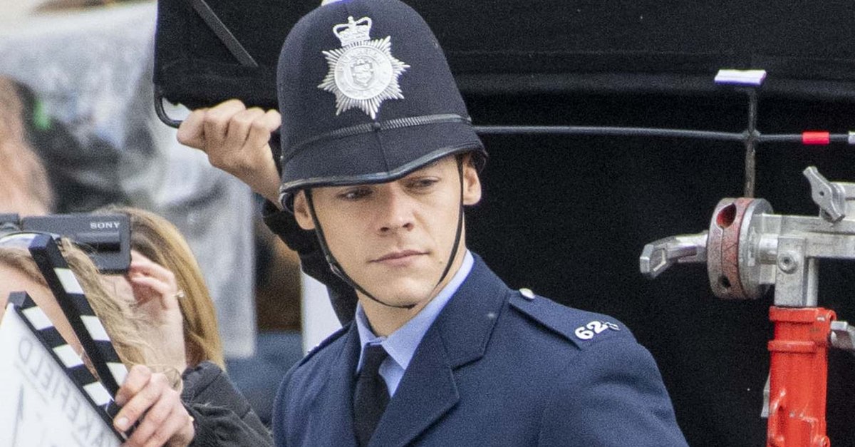 Harry Styles Komiser Oldu!