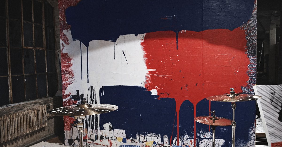 Tommy Hilfiger Andy Warhol'den İlham Alıyor