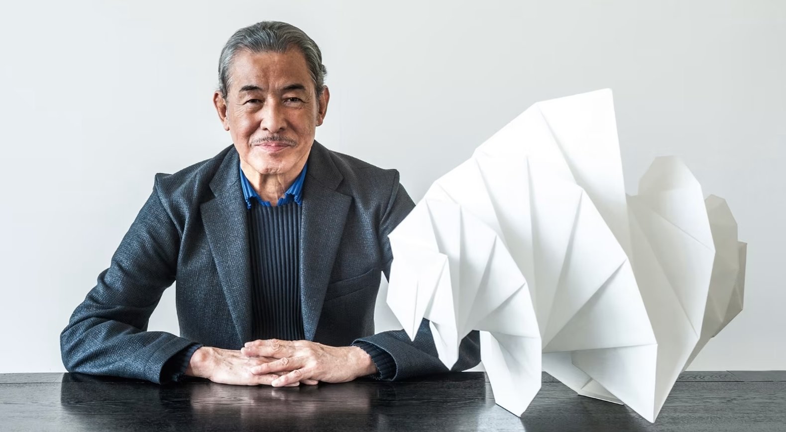 Japon moda tasarımcısı Issey Miyake hayatını kaybetti