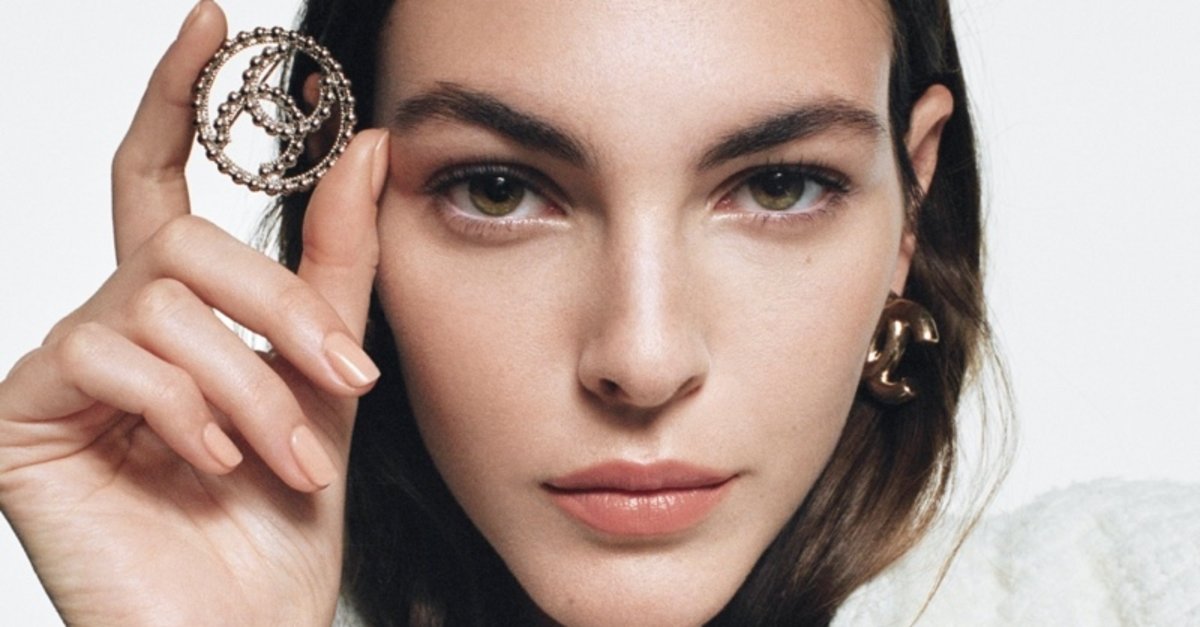 Chanel Kusursuz Güzelliği Tanımlıyor