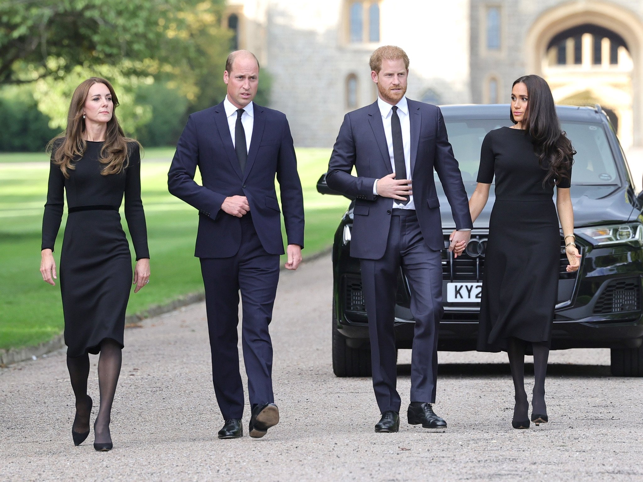 William, Kate, Harry ve Meghan Yeniden Bir Arada!