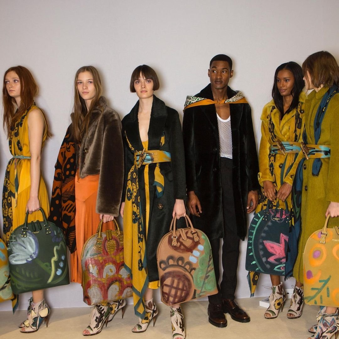 Kraliçe'nin Ölümüyle Londra Moda Haftası Yeniden Şekillendi