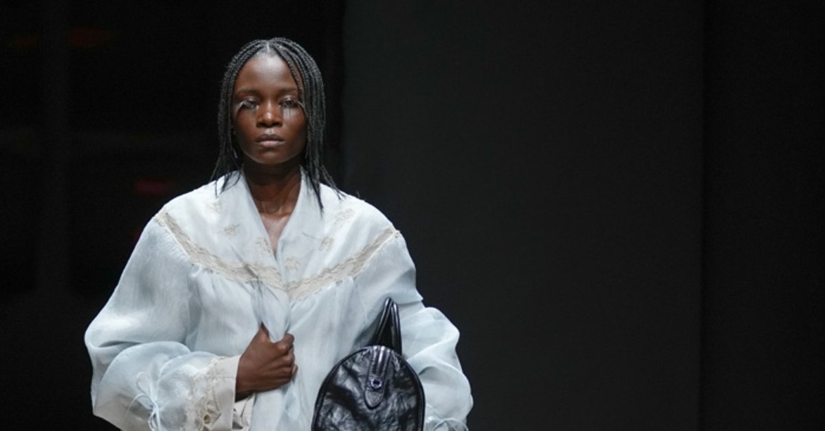 Prada İlkbahar/Yaz 2023 