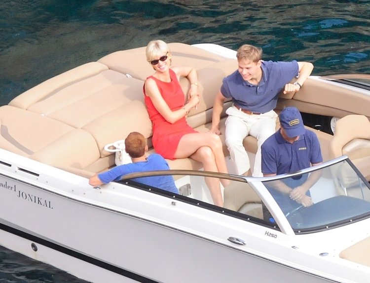 The Crown 6. Sezon Çekimleri Devam Ediyor