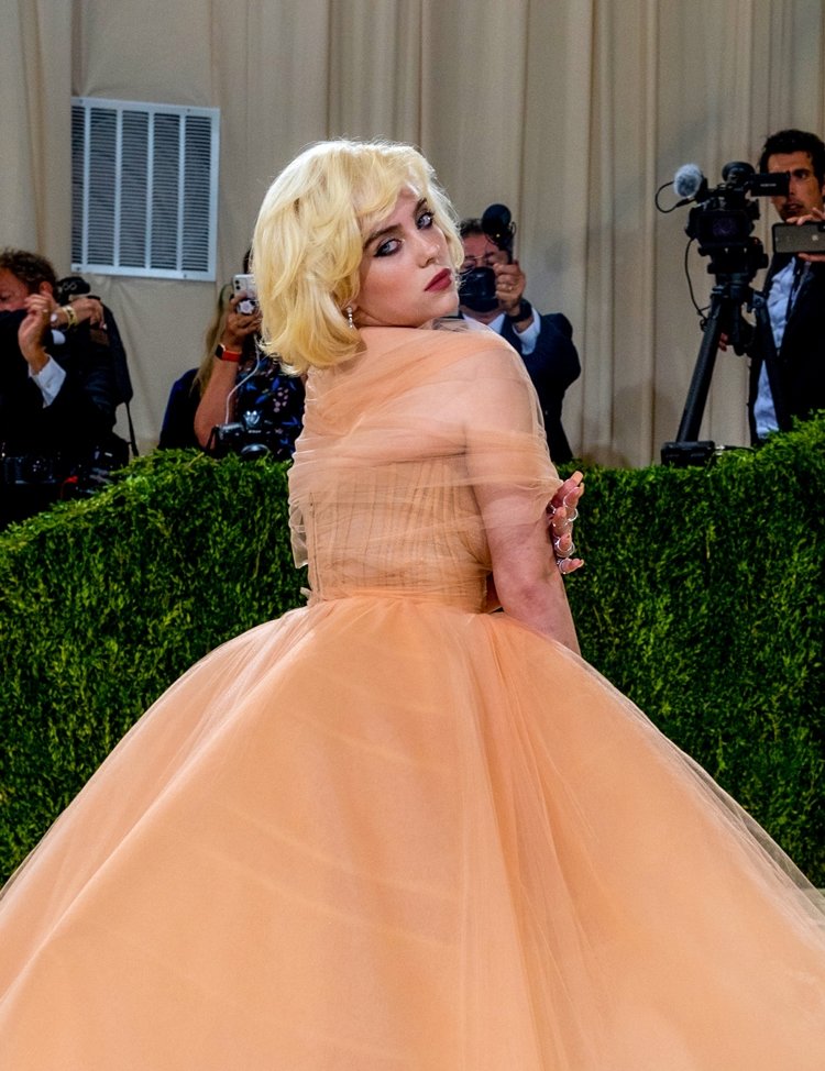 Billie Eilish'nin İkinci Kokusu Geliyor