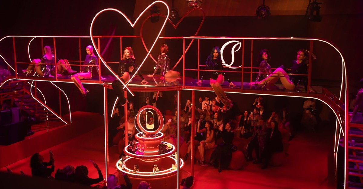 Christian Louboutin Loubi Show II