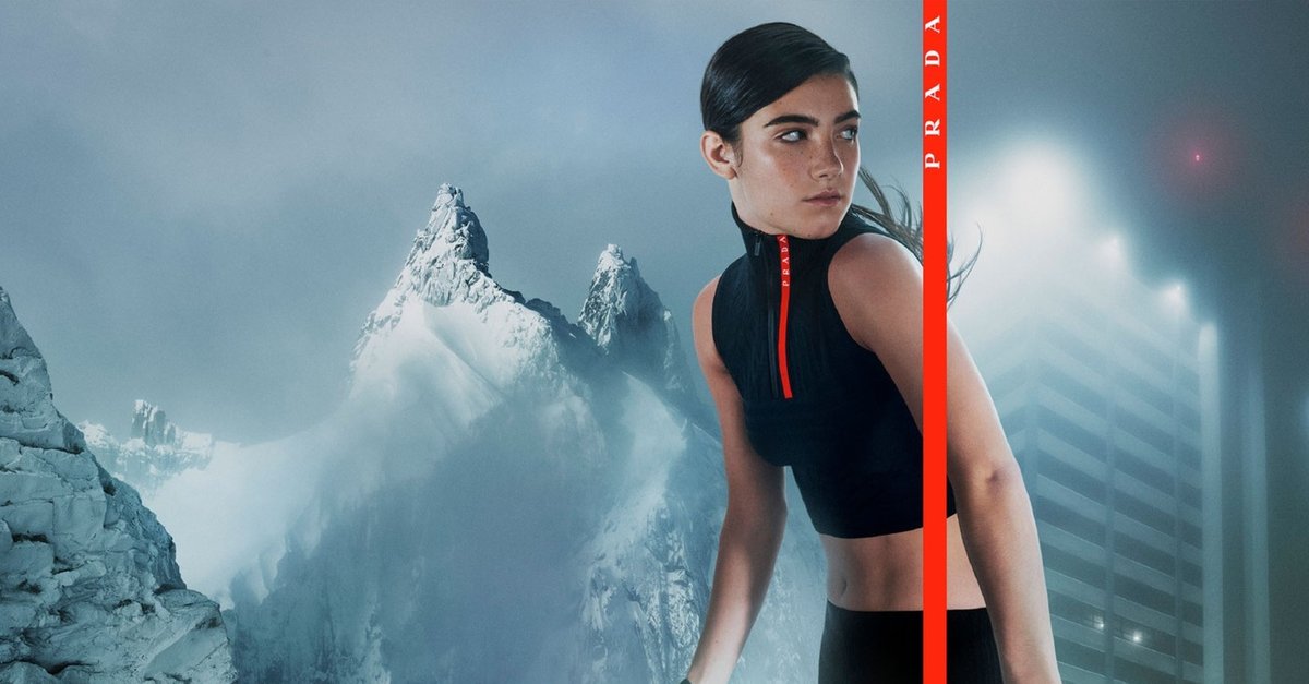 Charli D'Amelio Prada Linea Rossa'nın Yüzü Oldu