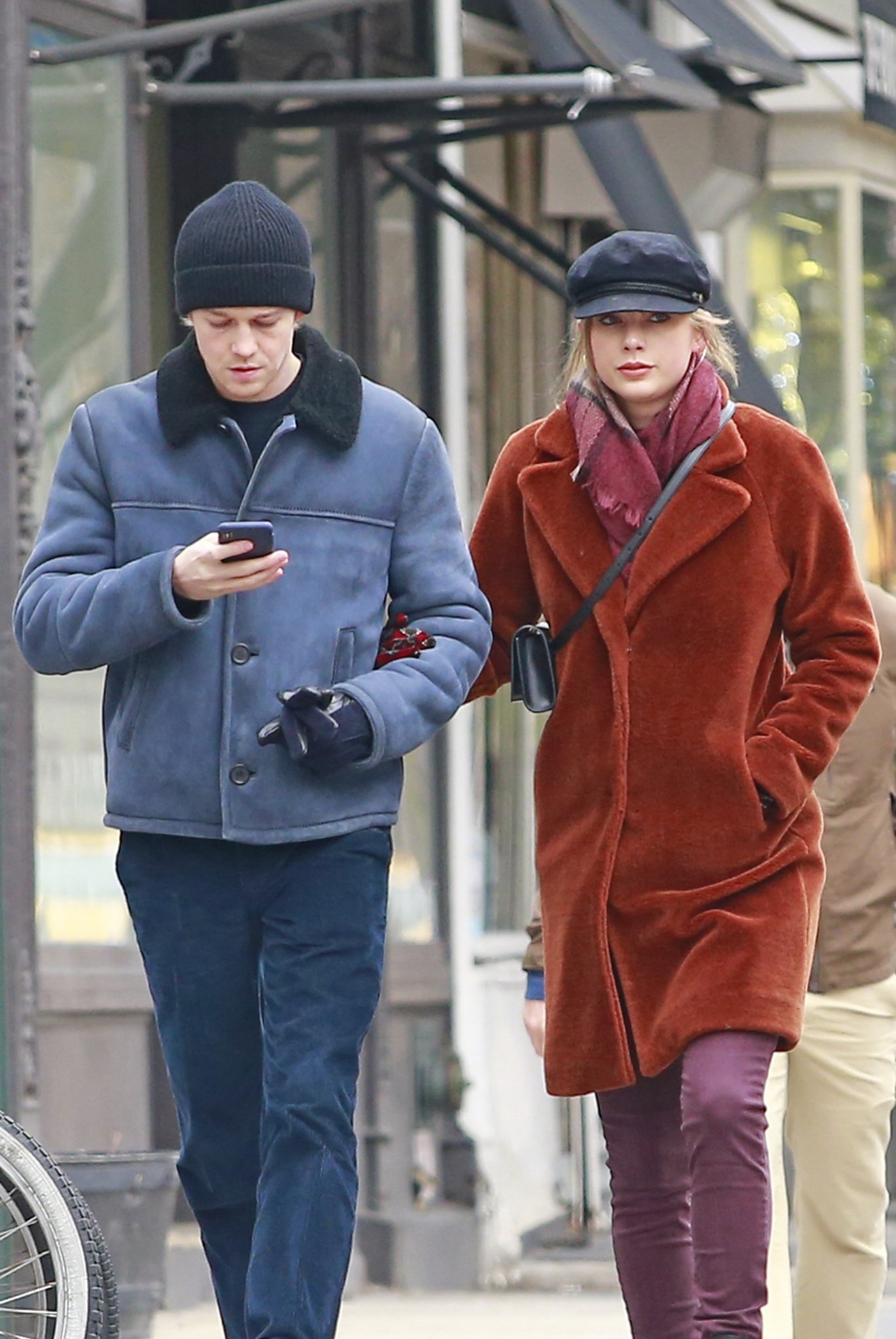 Taylor Swift, Joe Alwyn Hakkında Yeni Şarkısını Açıkladı