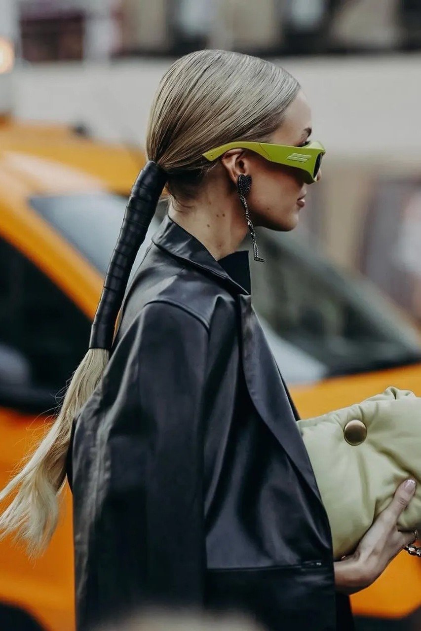 Ensede At Kuyruğu İle Modern Görünün!