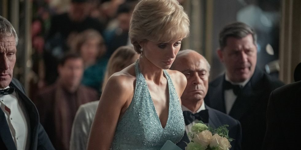 The Crown'un 5. Sezonundan İlk Fotoğraflar Yayınlandı