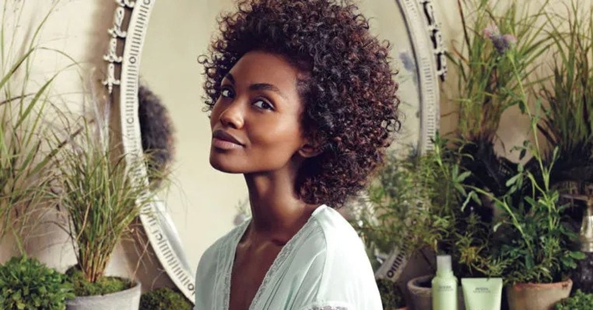 Kıvırcık Saçlar İçin En İyi Ürünler