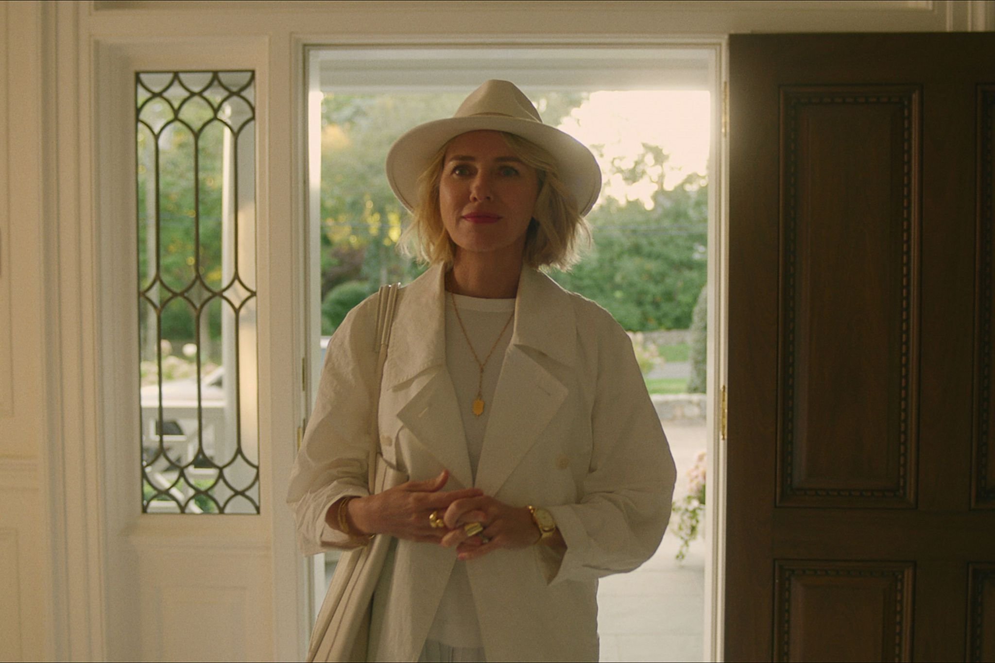 Naomi Watts'ın The Watcher Stili Minimalizme Bir Övgü