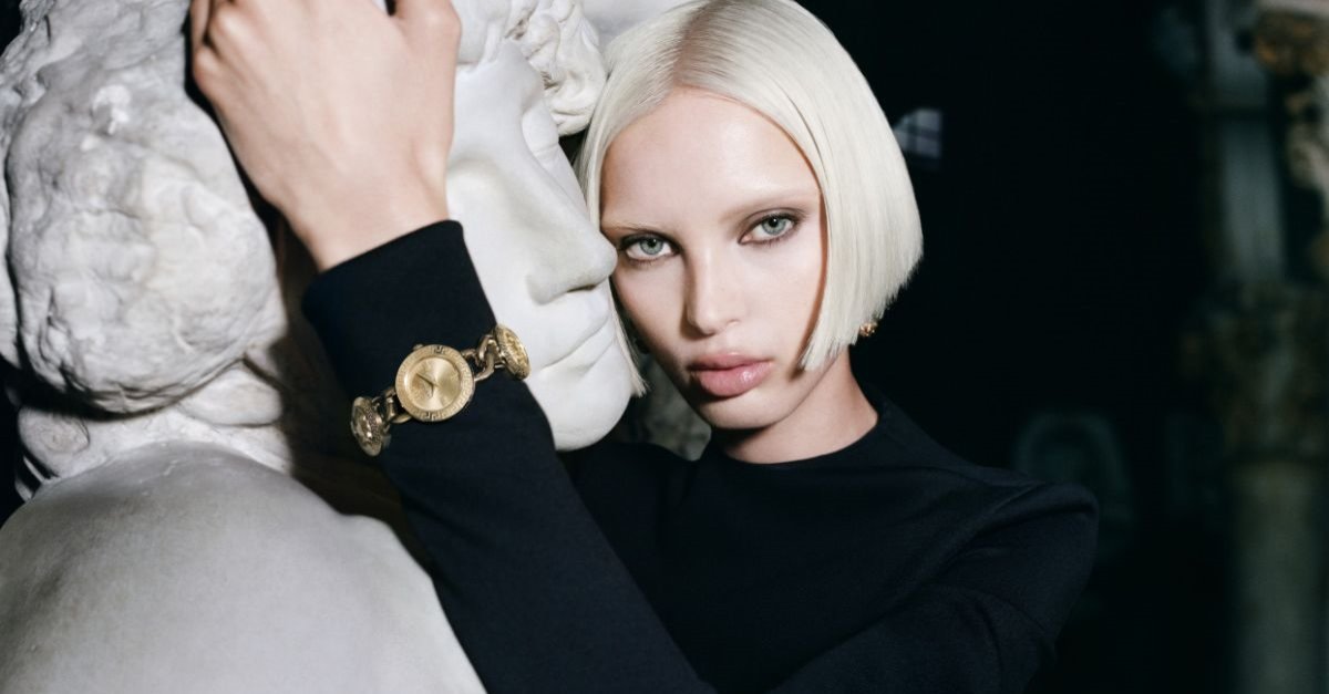 Versace İle Tutku Dolu Saatler