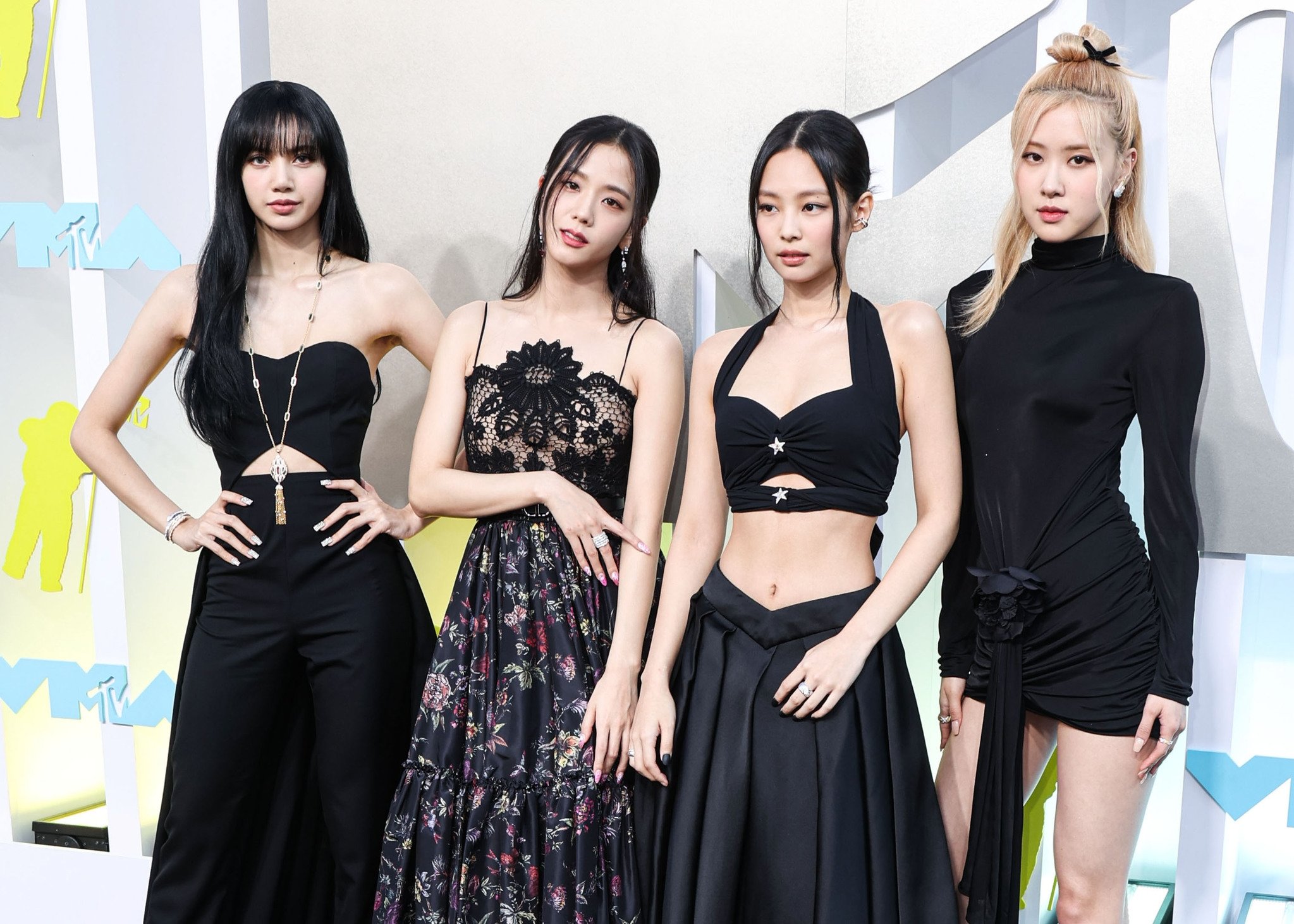 K-Pop'un Dayanılmaz Gücü ve Moda Üzerindeki Etkisi