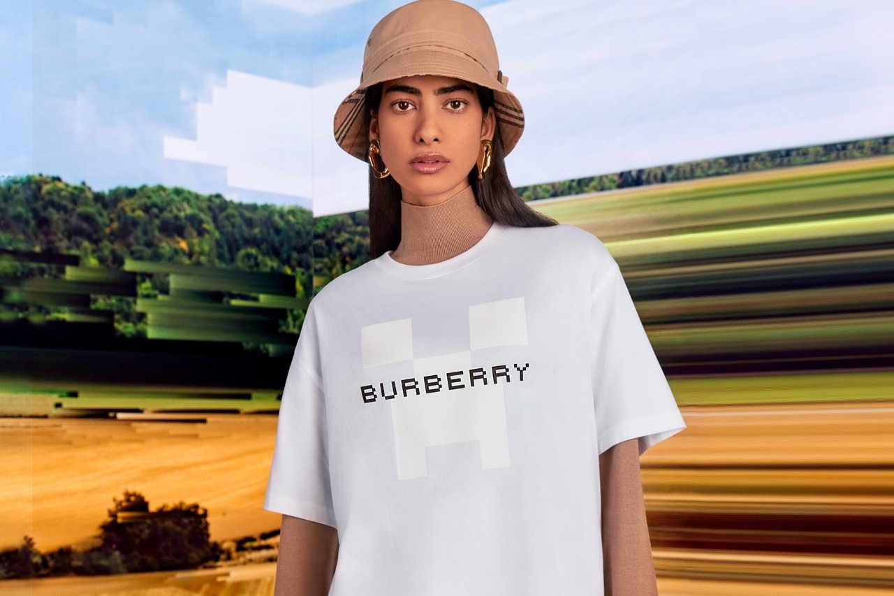 Burberry ve Minecraft'ın Pikselleştirilmiş Gerçekliği