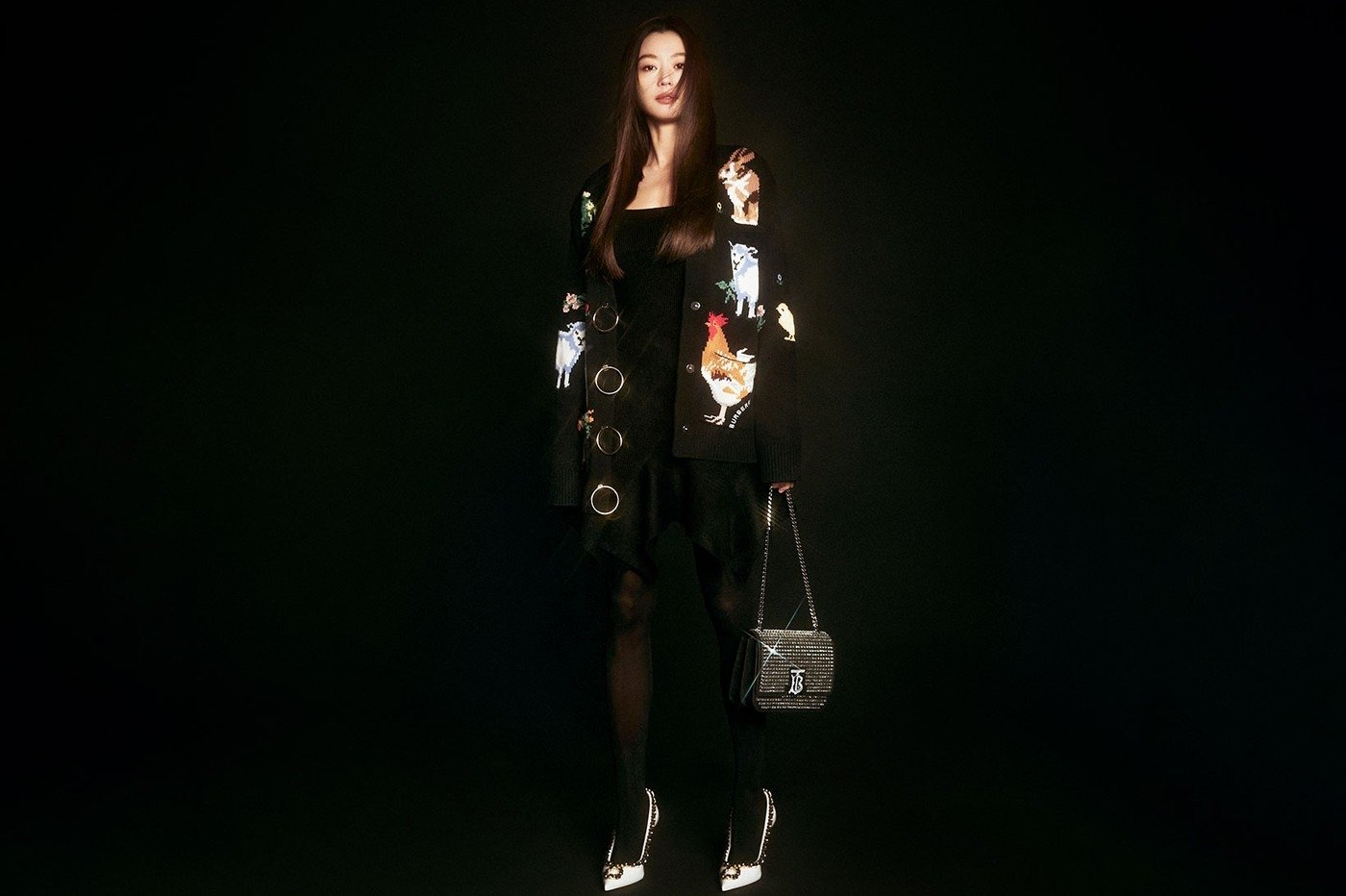 Burberry Yeni Kampayasının Yıldızı: Jun Ji-hyun