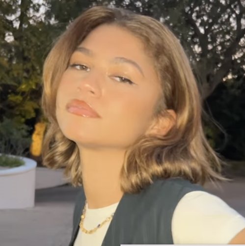 Zendaya'nın Yeni Saç Dönüşümü