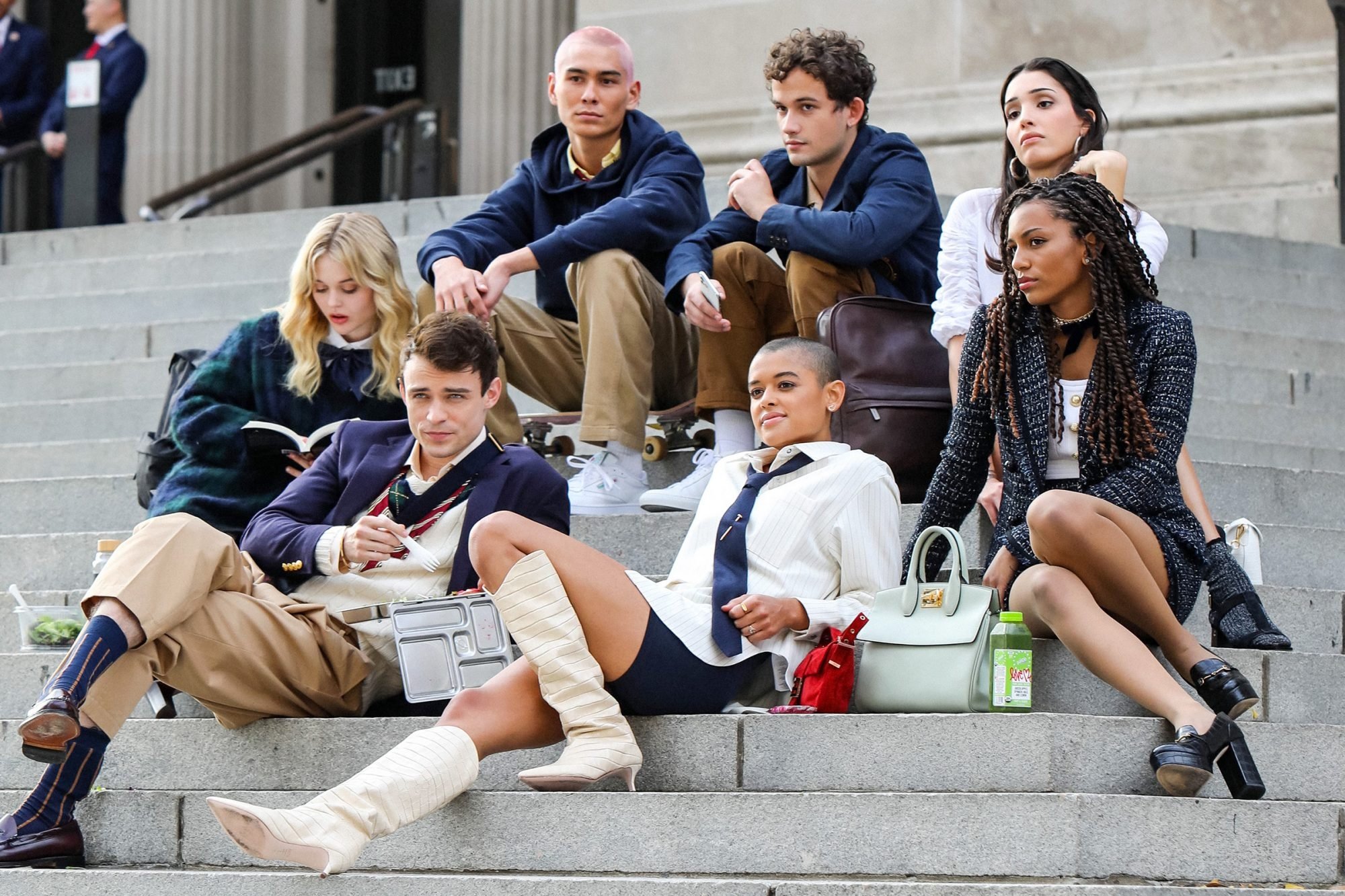 Yeni Gossip Girl 2. Sezonun Ardından İptal Edildi