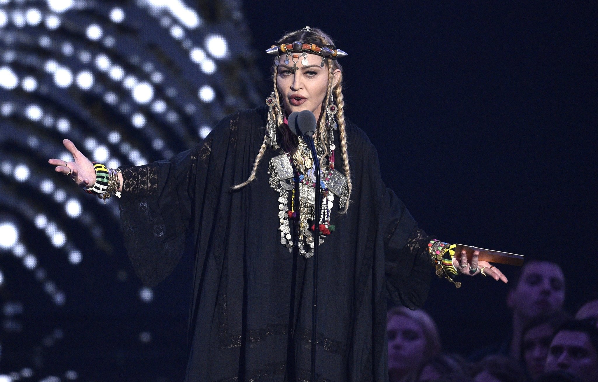 Madonna: Türkiye ve Suriye'ye Tüm Sevgimizi Gönderelim
