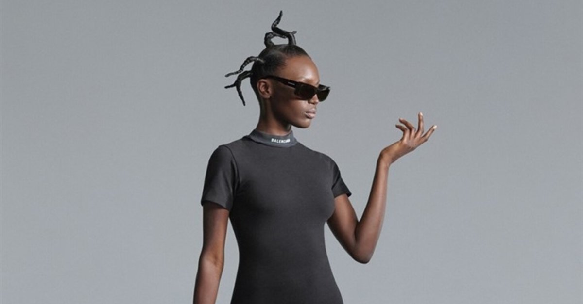 Balenciaga'nın Gizemli Siluetleri